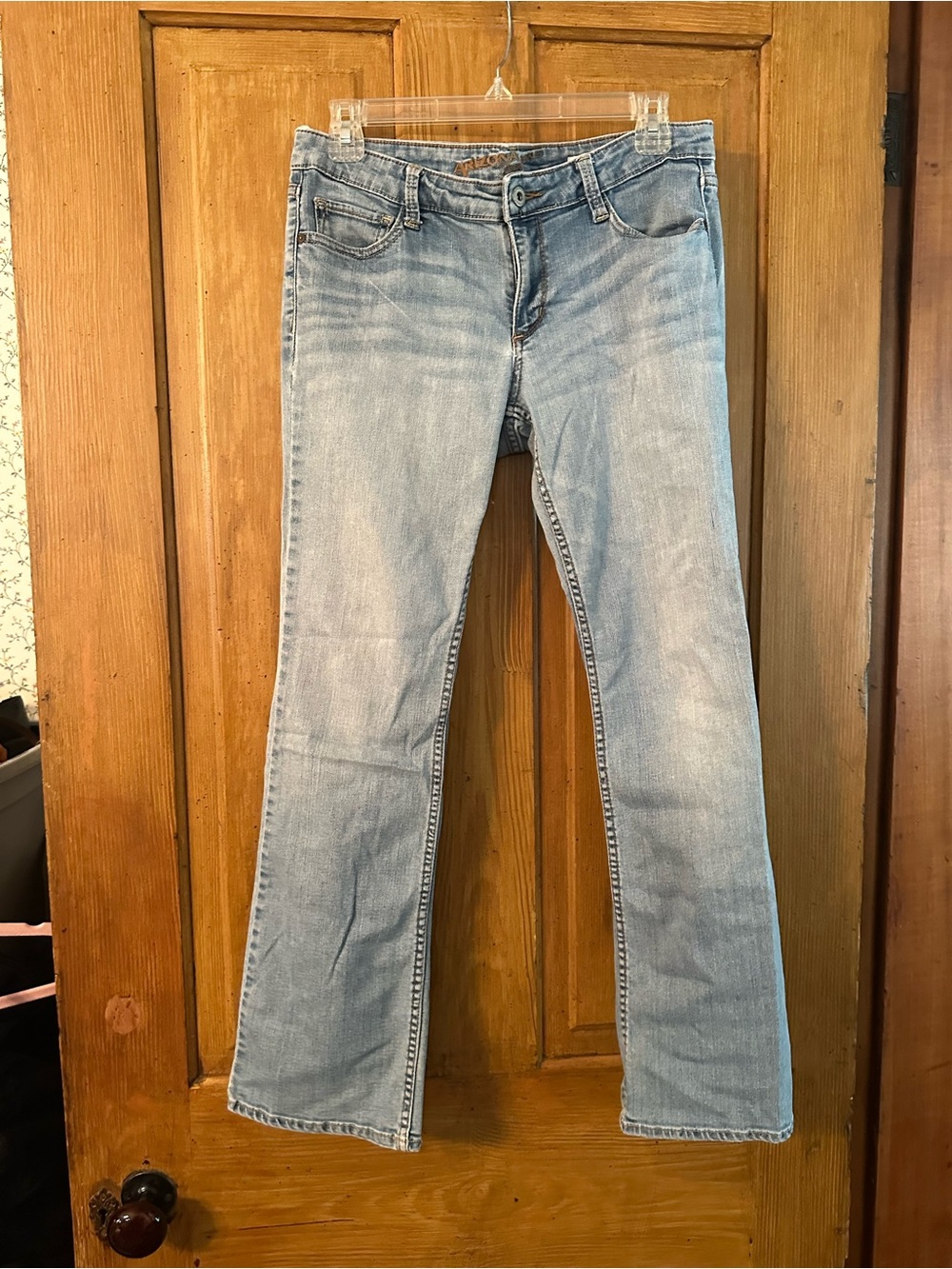 3/$25 ✨ Arizona Jean Co Bootcut Jeans Light Wash Size 27 Short - Picture 2 of 7